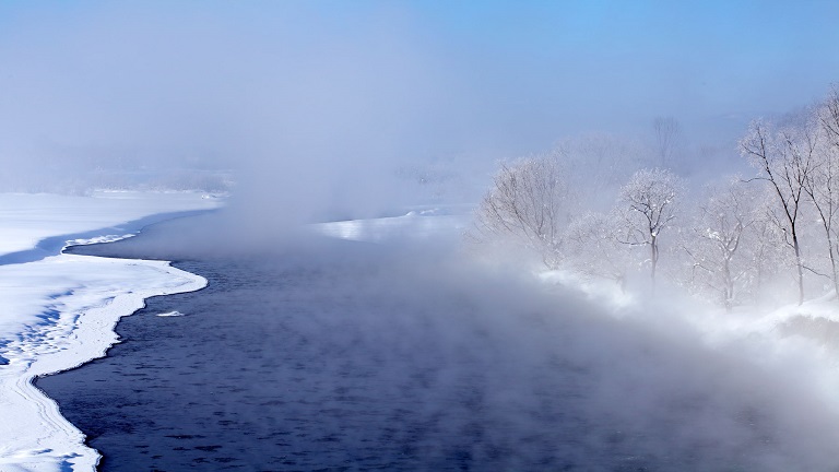 [Capturing the Rivers of Hokkaido!]Severe winter on the Ishikari River ...